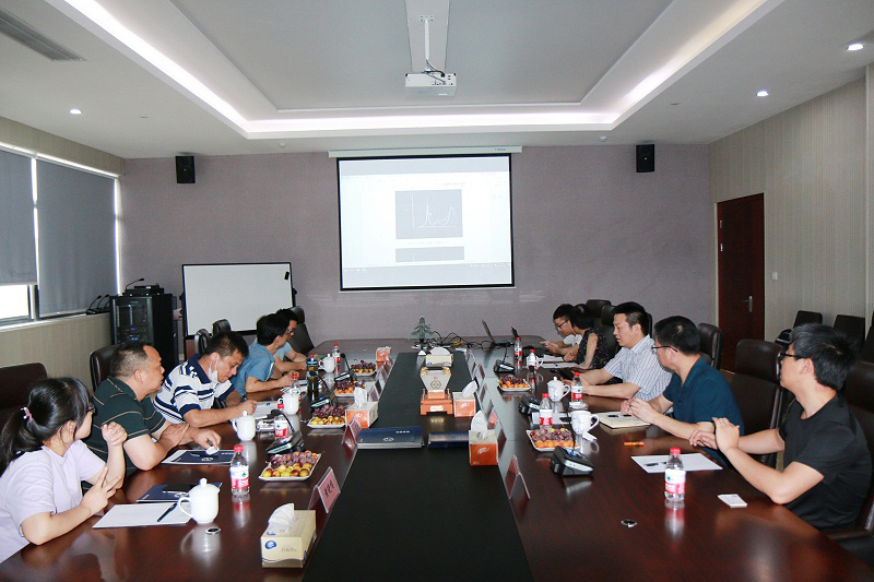中国航发南方工业与集智技术研发人员会议讨论